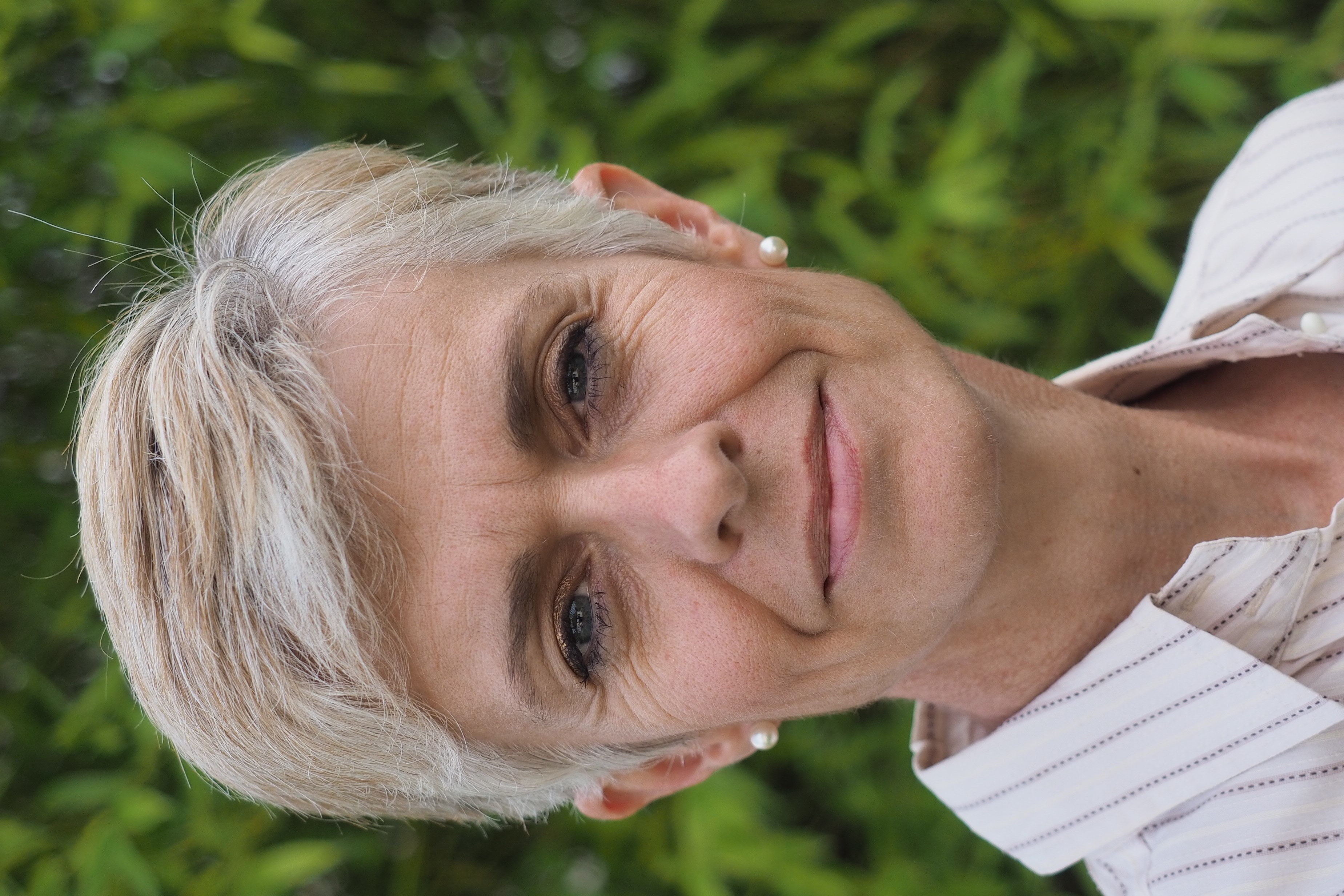 Dr Stephanie Brewster