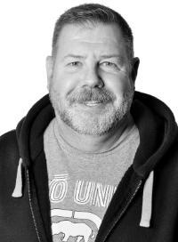 Dr Max Stewart