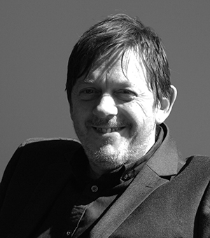 Dr David Hussey